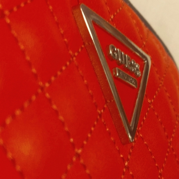 NWT! GUESS Caviar Quilted Large Zip Around Gussetted Belt Bag Bum Bag Coral Neon - Picture 12 of 17